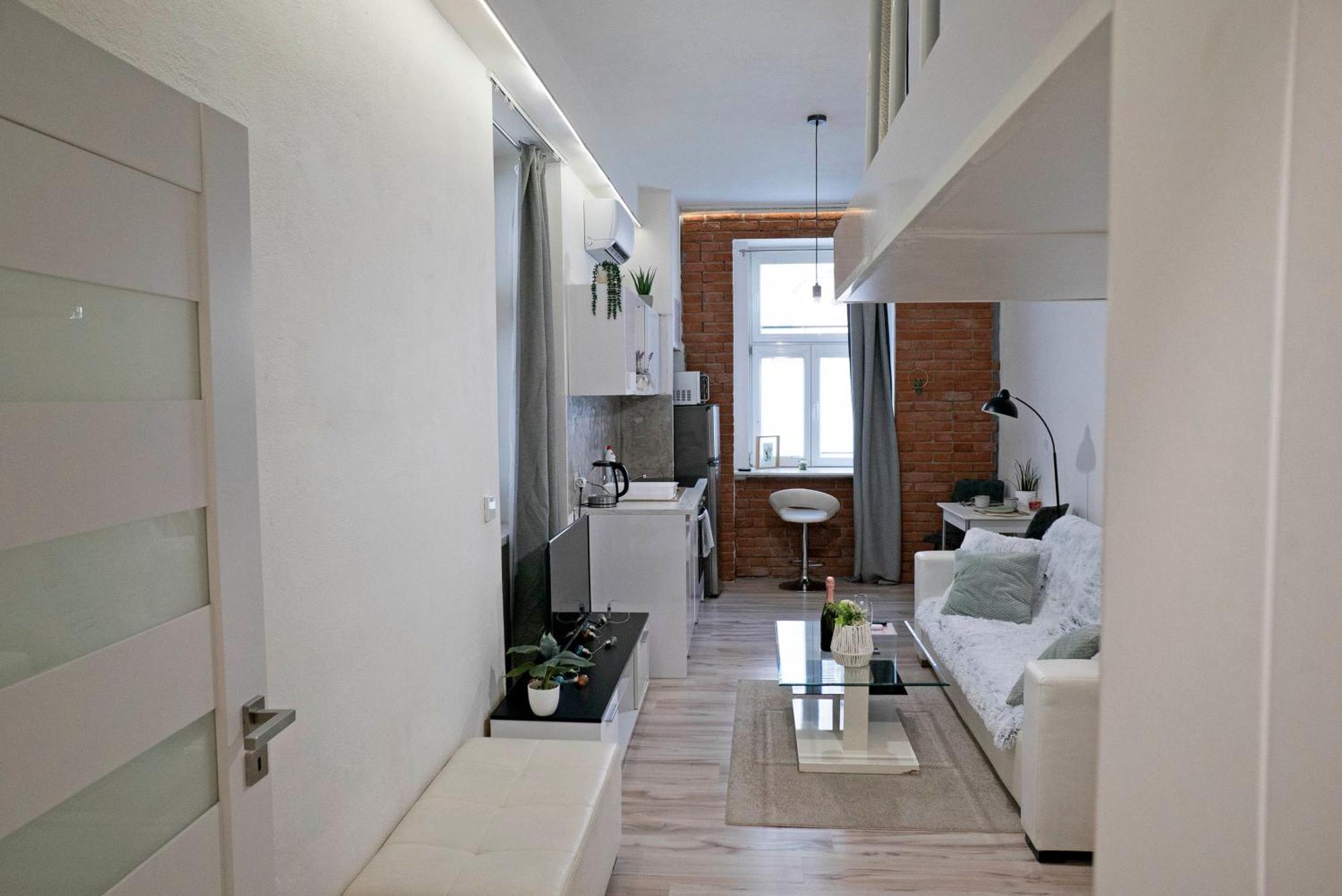 New Stylish Place For Couple บราติสลาวา ภายนอก รูปภาพ